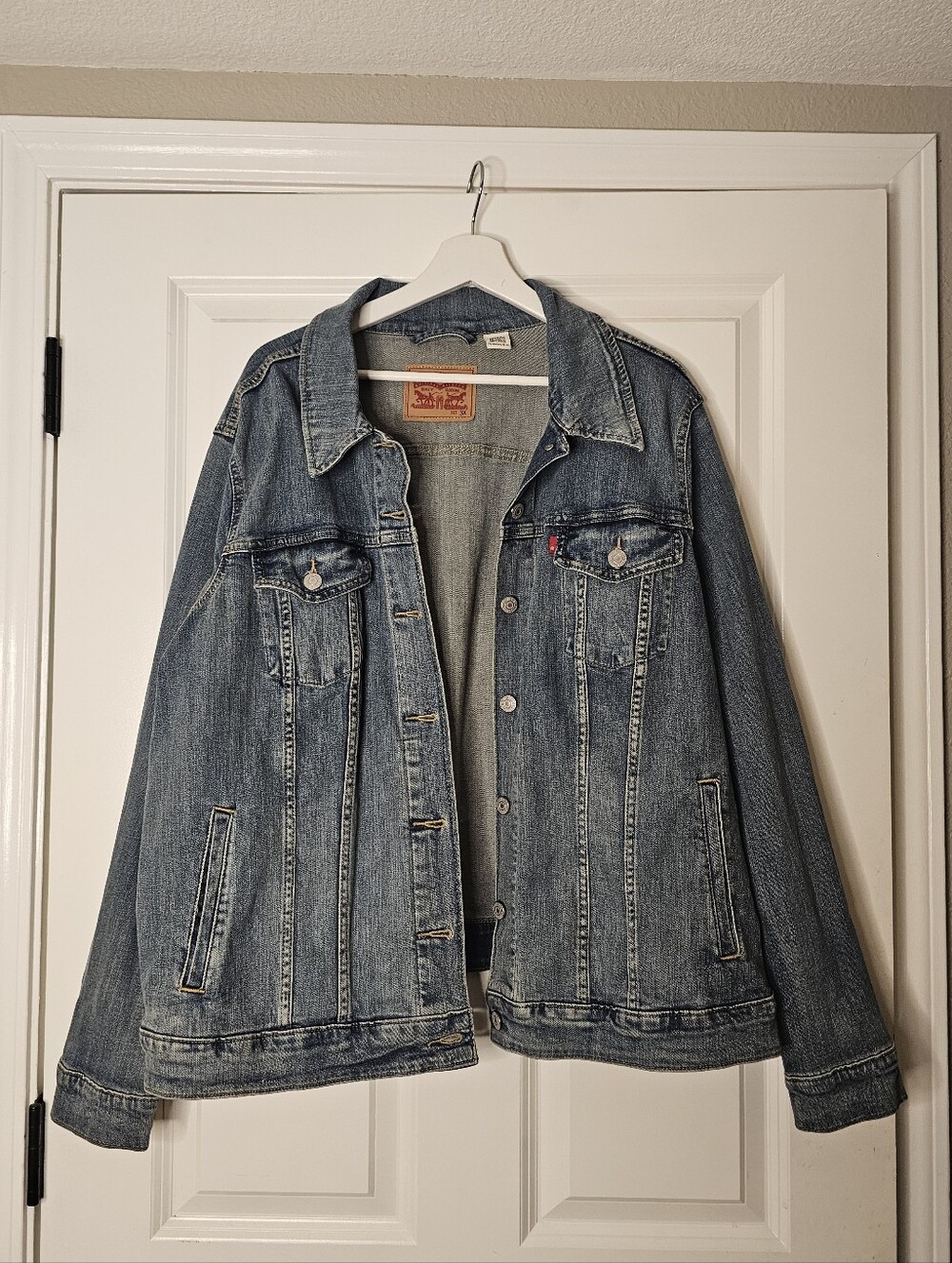 LEVIS Jean Jacket - Picture 2 of 6
